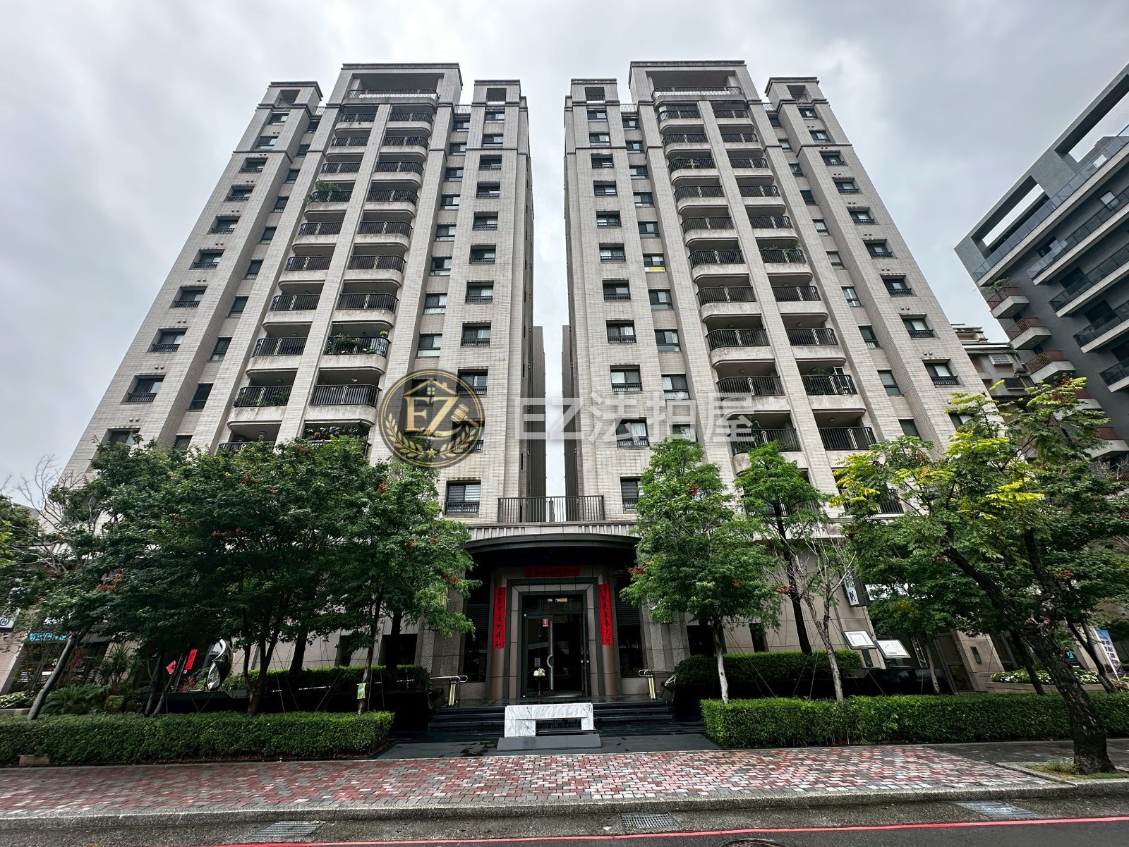 大里『景川匯』邊間三房平車照片